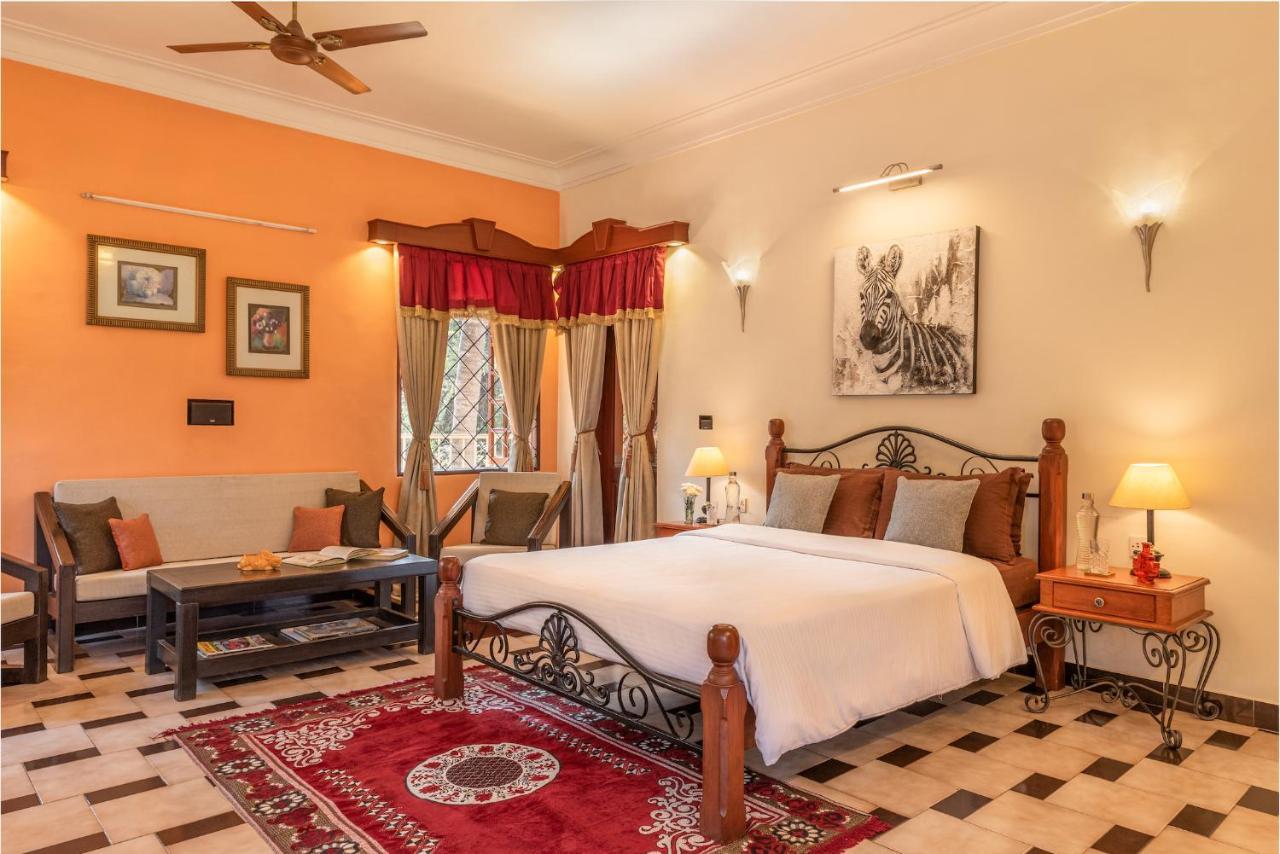 Вилла Casa Amarela - Lux Portuguese 4Bhk In North Goa Альто-Порворим Экстерьер фото