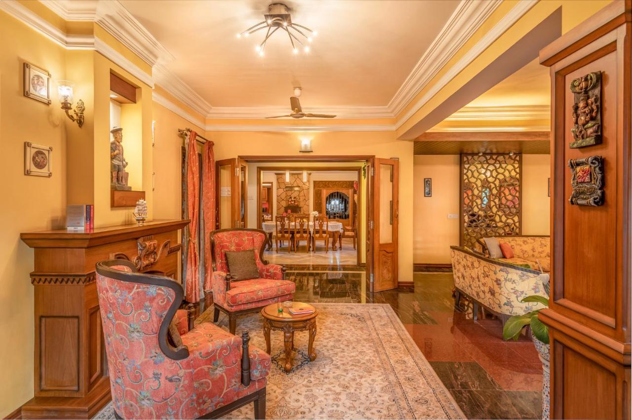 Вилла Casa Amarela - Lux Portuguese 4Bhk In North Goa Альто-Порворим Экстерьер фото